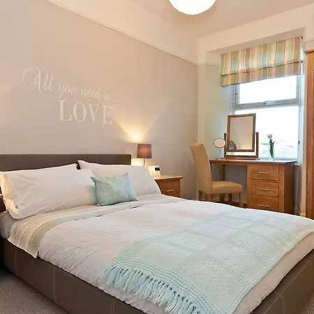 Bed & Breakfast Craigholme 4*